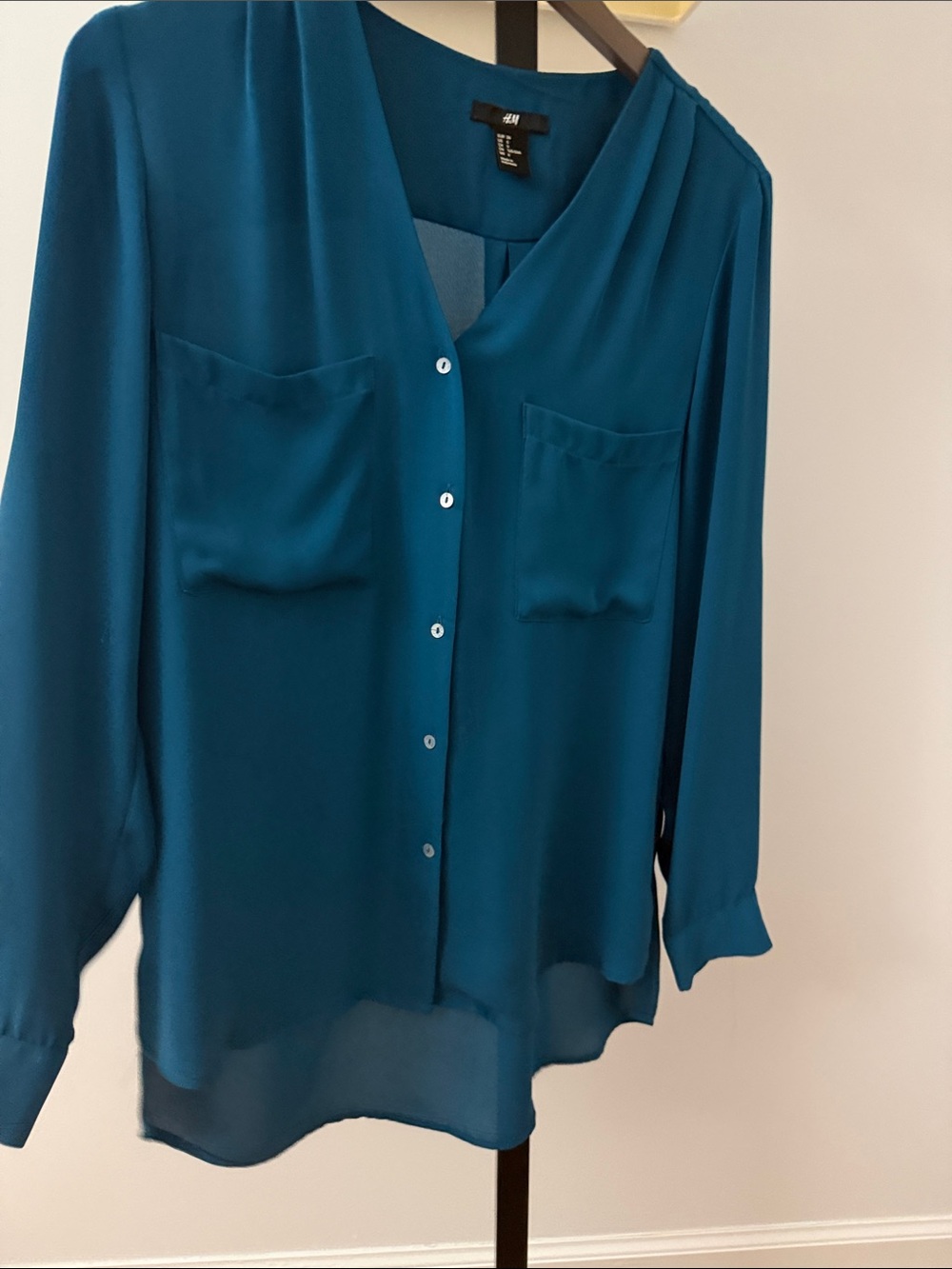 H&M Teal Button-Front Long-Sleeve Blouse